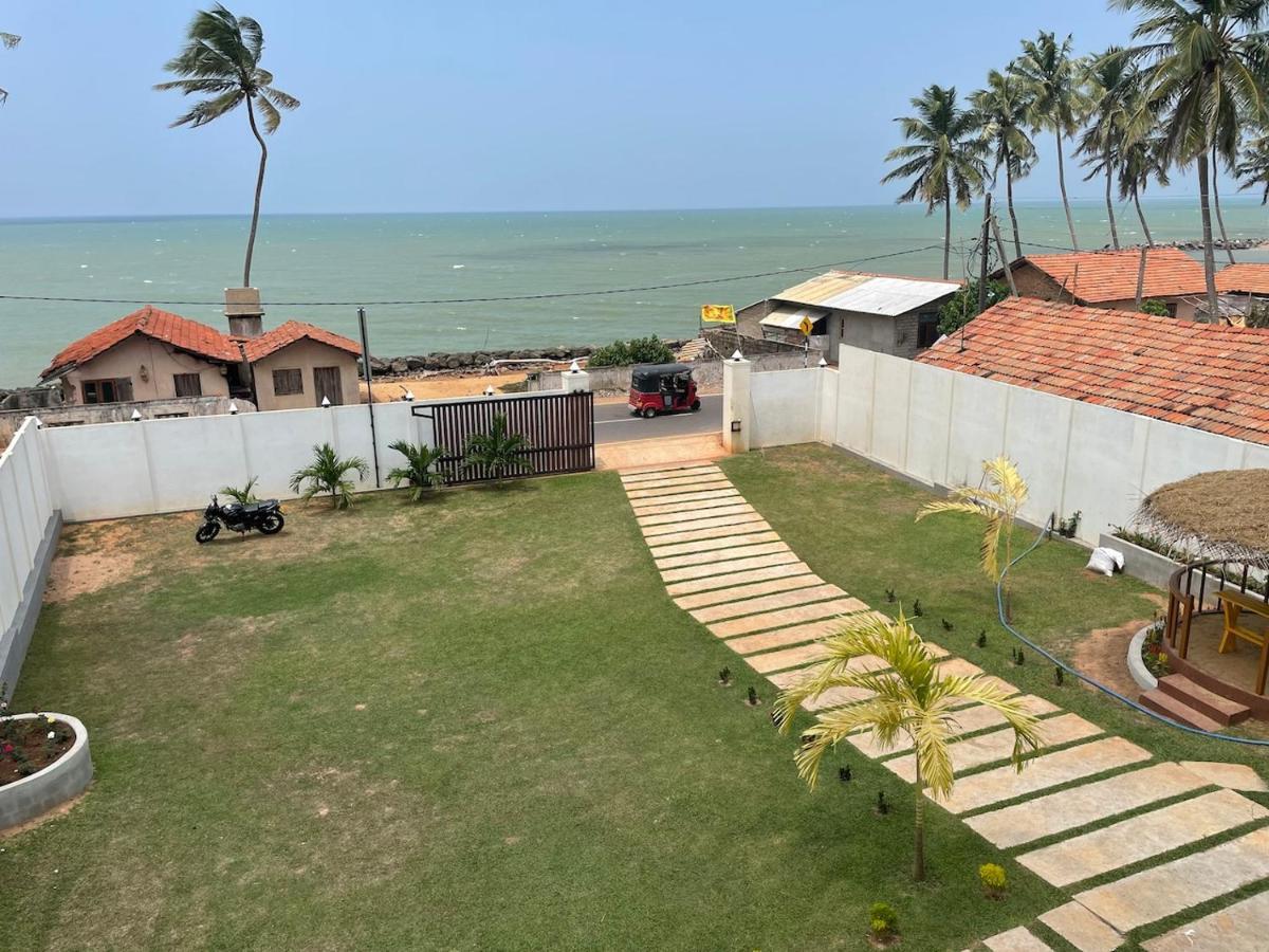 Isamar Front Beach Marawila Exteriér fotografie